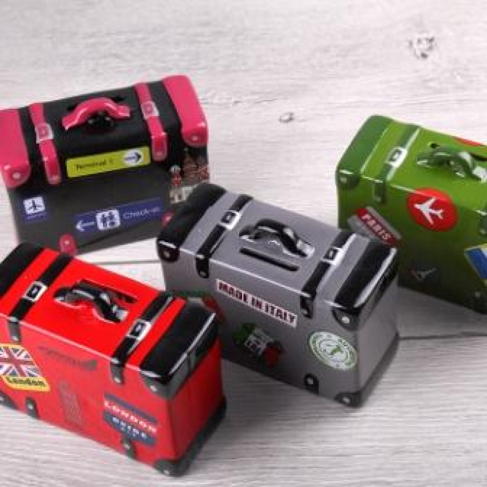 Копилка Чемоданчик - сувенирная Копилка Чемоданчик - сувенирная